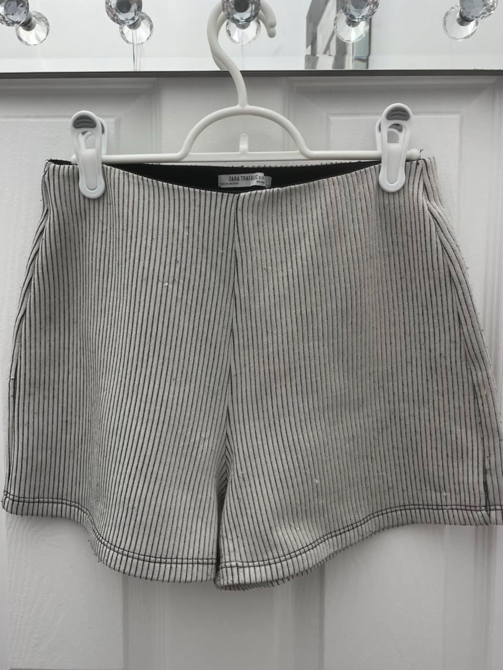 Zara Gray Ribbed Top & Short Set - Picture 2 of 13